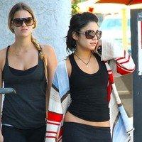 Vanessa Hudgens goes shopping for groceries at Trader Joe | Picture 88434